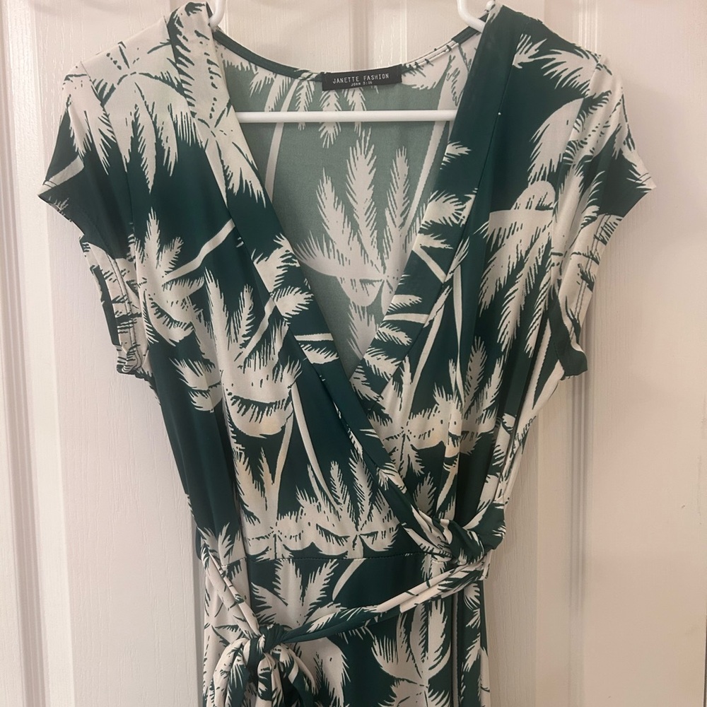 Green Palm Print Maxi Wrap Dress - Picture 4 of 5